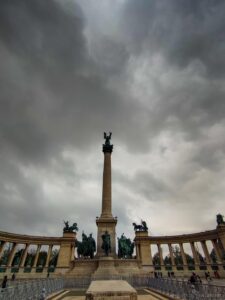 Heroes’ Square