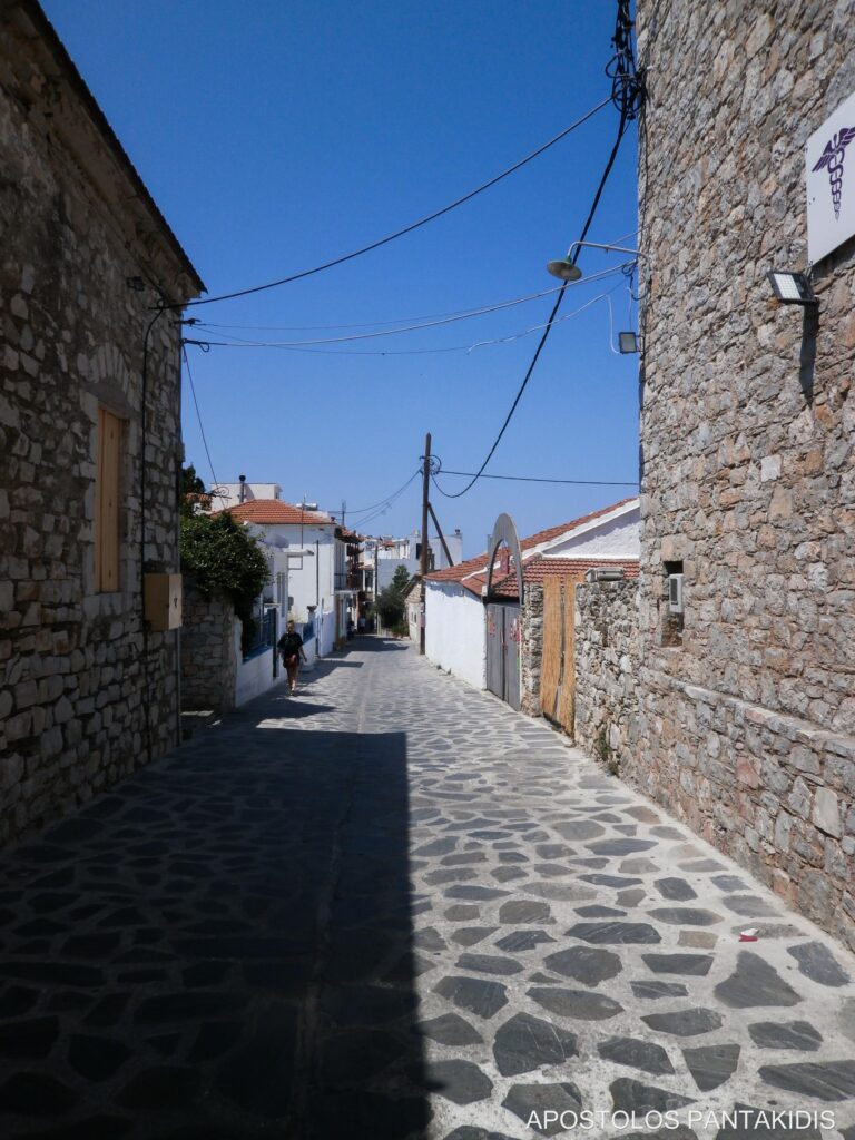 In the alleys of Skopelos