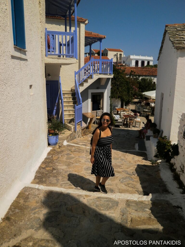 In the alleys of Alonissos